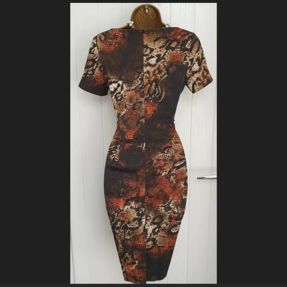 Karen Millen Python Print Asymmetrical Neckline Short Sleeve Sheath Dress Size 4 - Picture 3 of 16